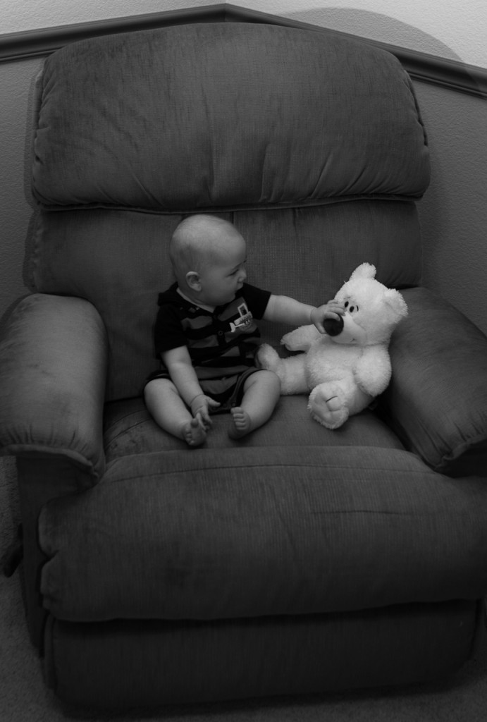 Eli Getting Ready For the Shot