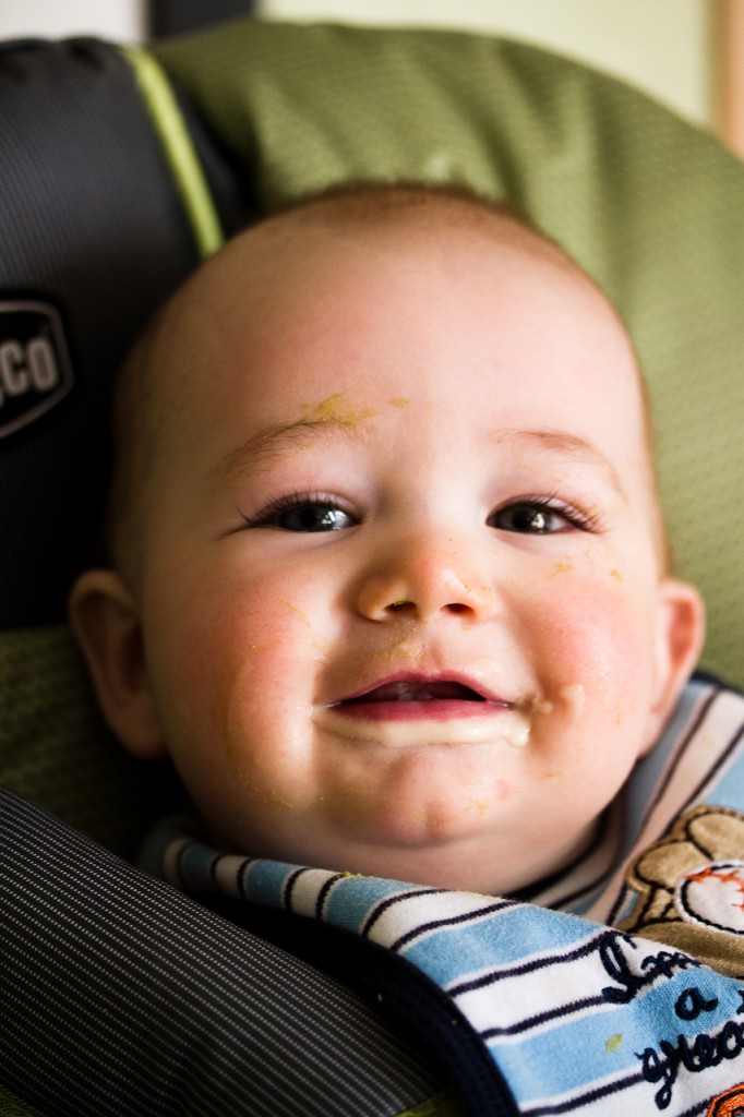 Eli Crackin' a Dirty Smile